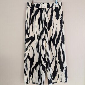 NWT Pleione Textured Easy Wide Leg Pull-on Pants Cream Black Paint Stroke Size M